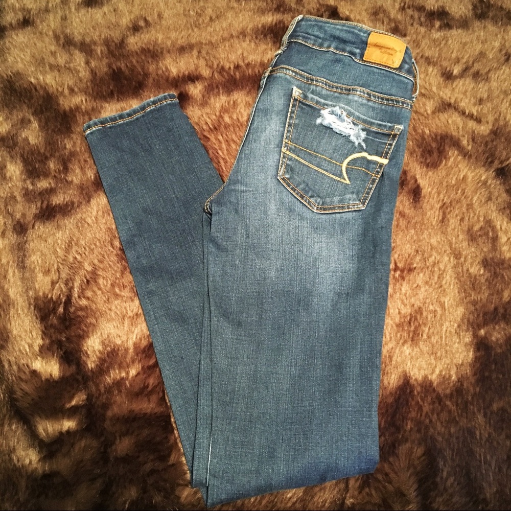 American Eagle Size 0 Jeggings Ripped Distressed